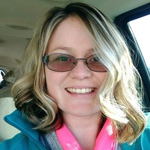 Meet your Posher, Joni